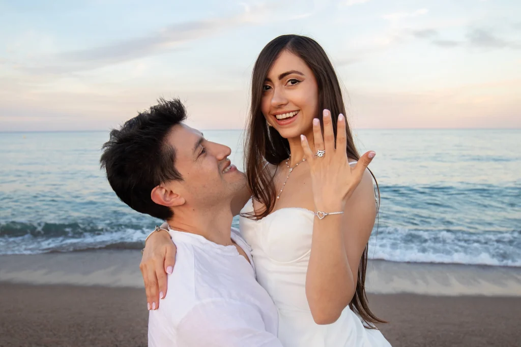 Fotógrafa de preboda en Catalunya, Marta Gombau Fotografia, sesión de pareja al aire libre.