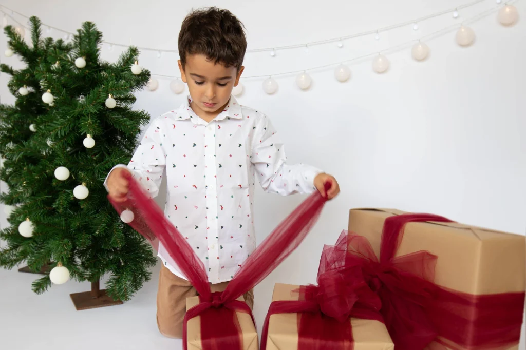 Fotos de niños en una sesión de Navidad en el Bages.