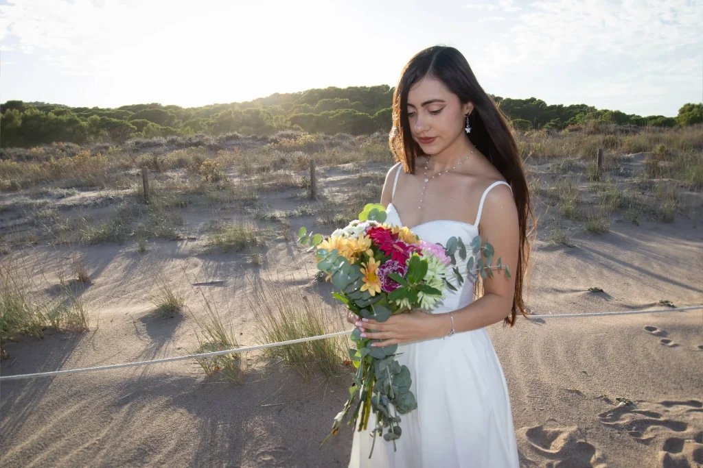 Reportaje fotográfico de preboda con luz natural, en una sesión al aire libre en Girona, Catalunya.